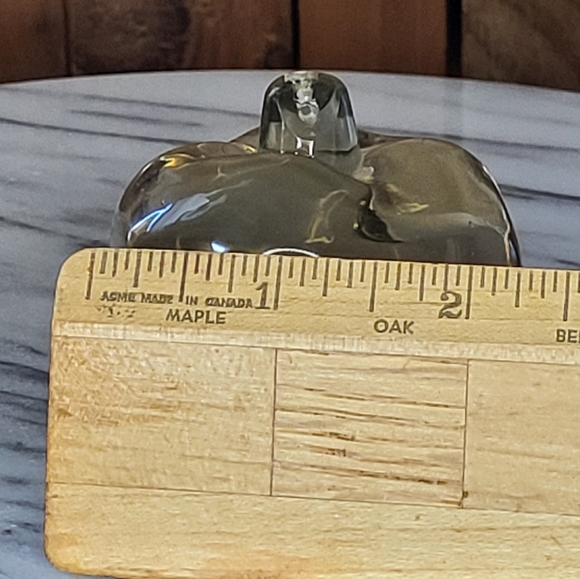 Elegant Glass Pumpkin Sculpture - Picture 12 of 14